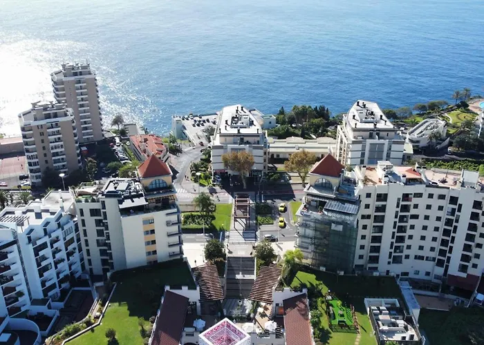 Forum Madeira Residence
